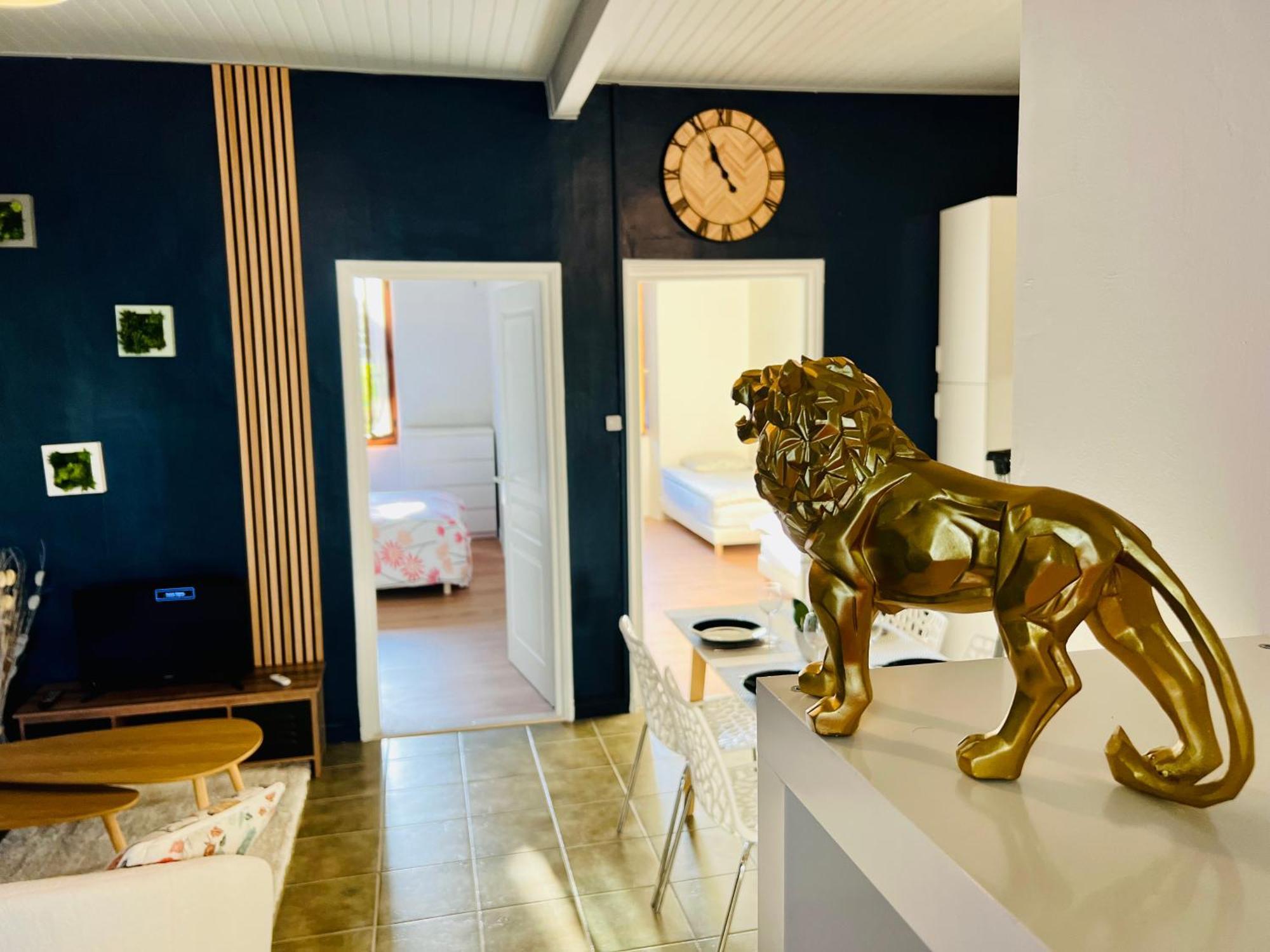 Nid Douillet Oyonnax Centre Ville Extérieur photo